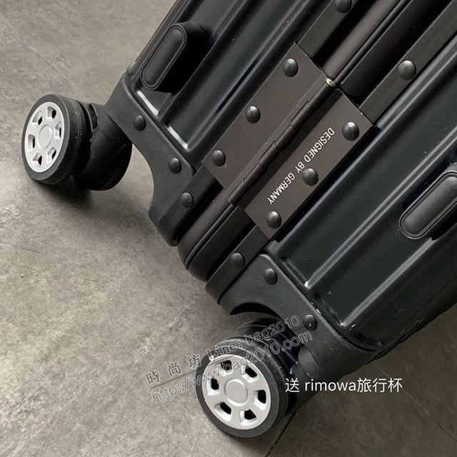 Rimowa拉杆箱 90021 off-white聯名 減速帶＋箭頭圖案 日默瓦拉箱 行李箱xzx1023